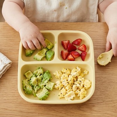 Assiette bébé ventouse souple beige-jaune